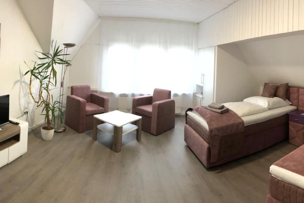 Apartmenthaus Am Bahnhof Детмольд Экстерьер фото