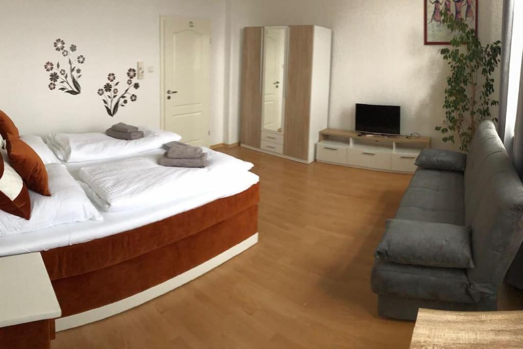 Apartmenthaus Am Bahnhof Детмольд Экстерьер фото