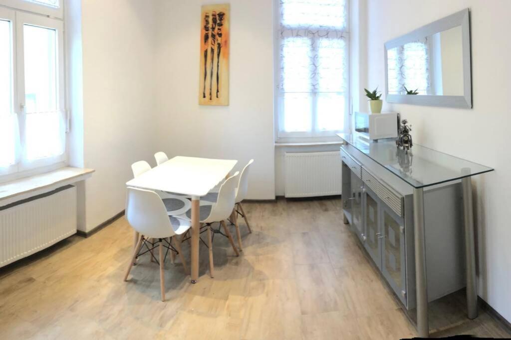 Apartmenthaus Am Bahnhof Детмольд Экстерьер фото