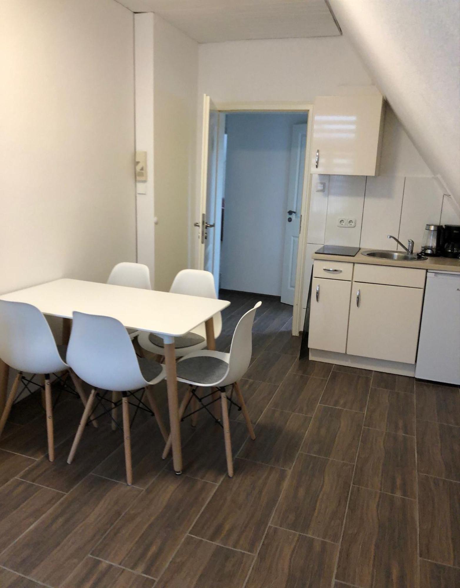 Apartmenthaus Am Bahnhof Детмольд Экстерьер фото